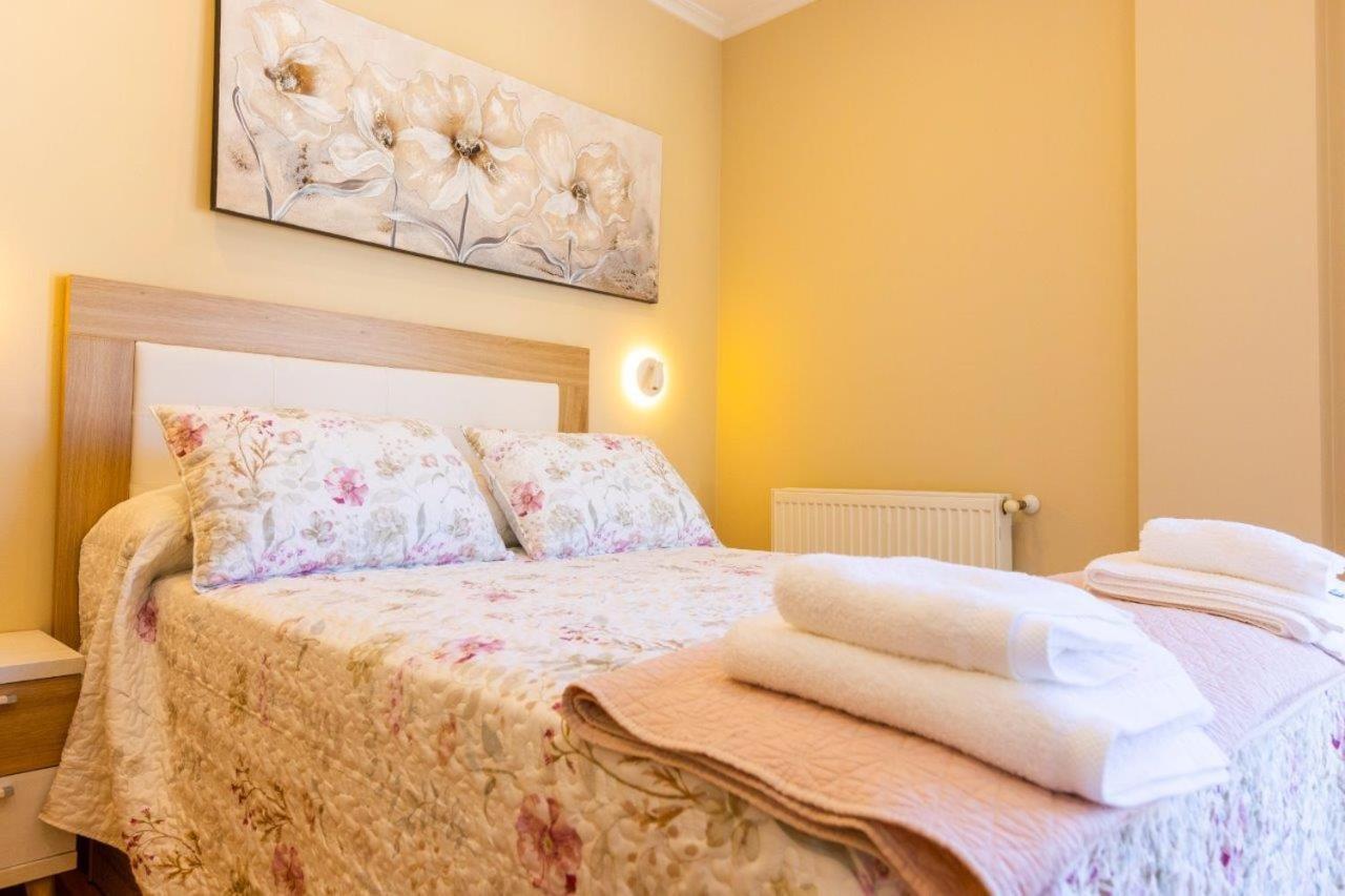 Apartamentos Riamar 2 里瓦德奥 外观 照片